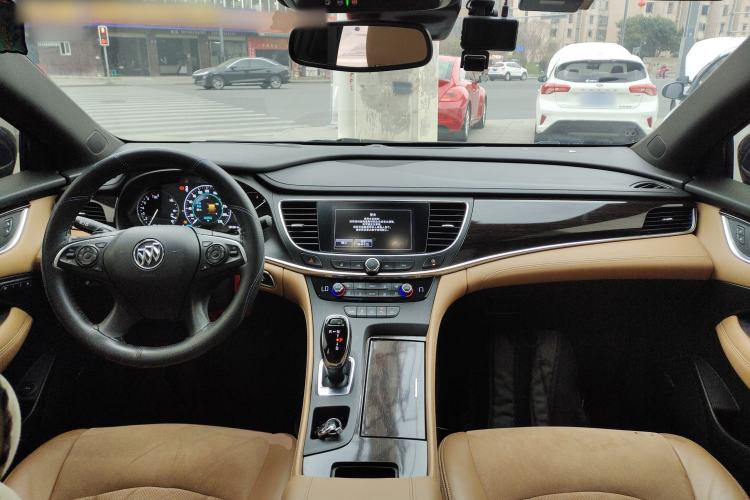 Used Buick LaCrosse 2018 28T Luxury Model
