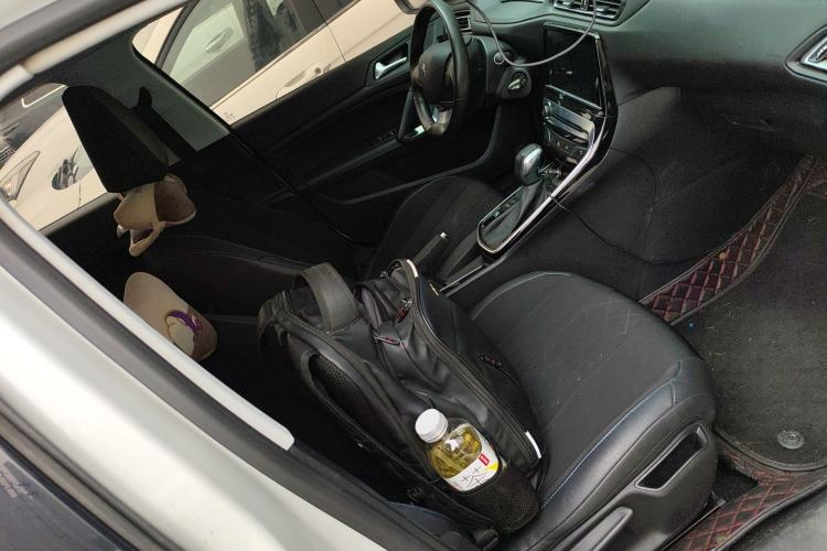 Used Peugeot 308 2016 230THP Automatic Luxury Edition Right Front Seat