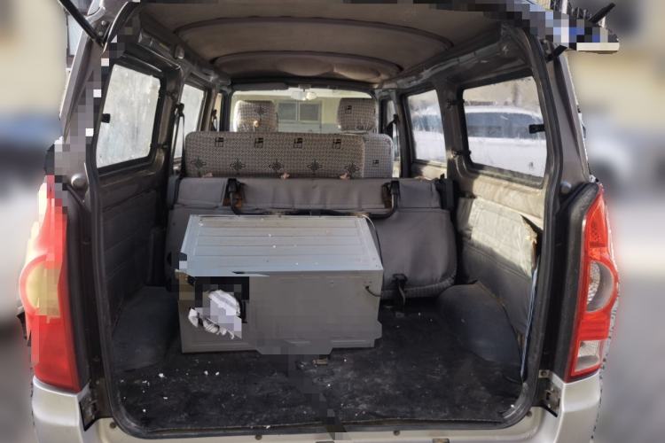 Used BAIC Weiwang 306 2011 1.3L luxury version 8 seats
