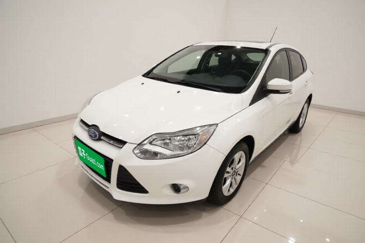 Used Ford Focus 2012 Sedan 1.6L Automatic Fashion Edition Guazi used car, China used car export, Used car for sale, Used  cars, Cheapest cars for sale