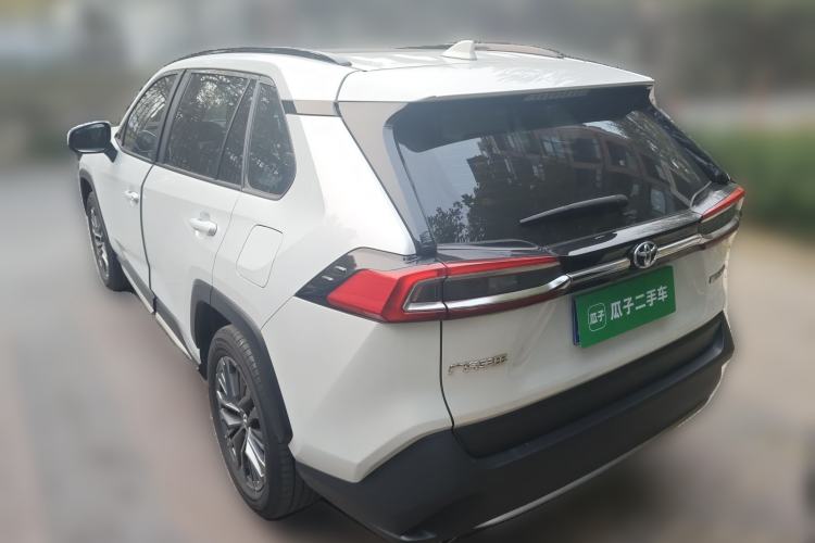 Used Toyota Wildlander 2023 2.0L CVT Two-Wheel Drive Luxury PLUS Edition
