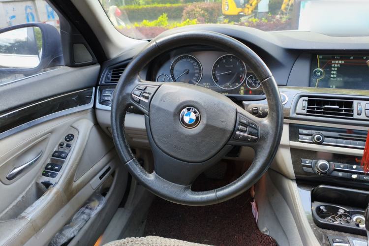 Used BMW 5 Series 2012 530Li Leading Model Steering Wheel