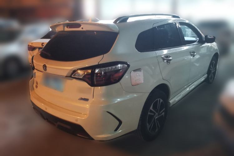 Used Venucia T70 2018 2.0L CVT Smart Enjoyment Version