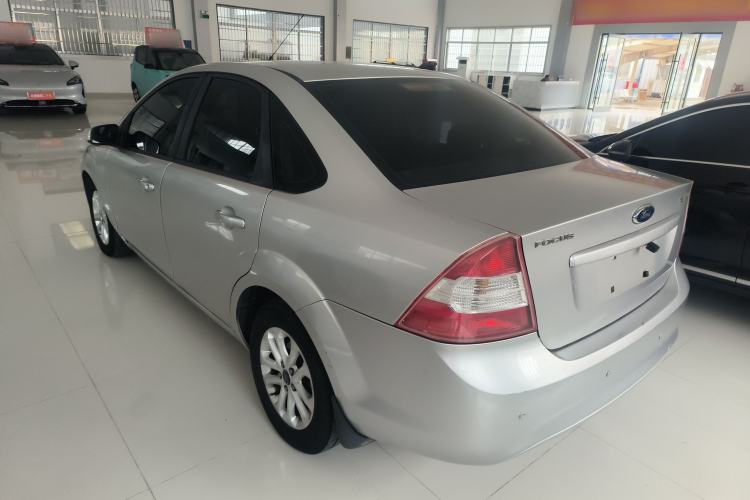 Used Ford Focus 2013 Sedan Classic 1.8L Manual Base Model Rear Left 45 Deg