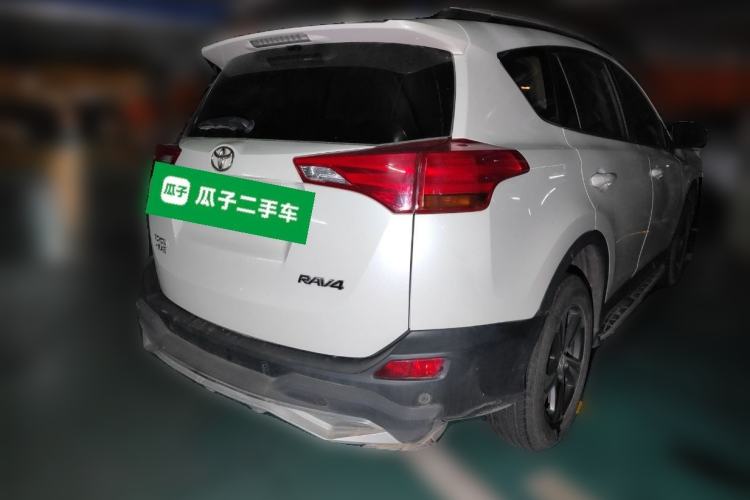 Used Toyota RAV4 2015 2.0L CVT Two-Wheel Drive Fashion Edition