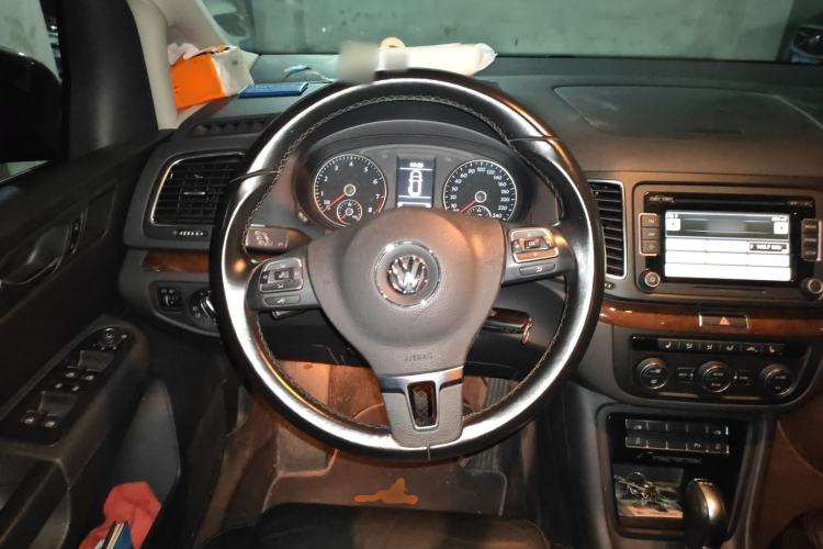 Used Volkswagen Sharan 2015 1.8TSI Comfort Model
