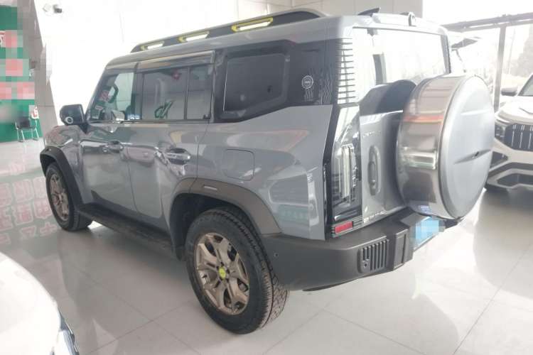 Used JETOUR Traveler 2023 2.0T All-Wheel Drive Conquer PRO