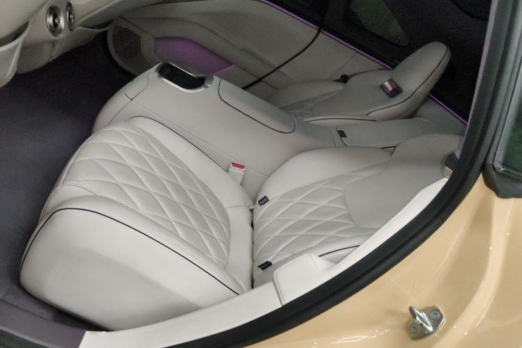 Used Avatr 11 2024 630 Rear-Wheel Drive Edition with Three Lasers Left Rear Seat