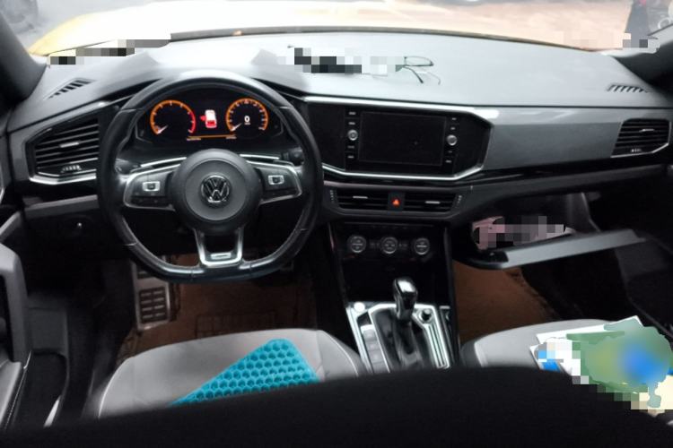 Used Volkswagen Tayron 2019 380TSI All-Wheel Drive R-Line China V-standard Center Console