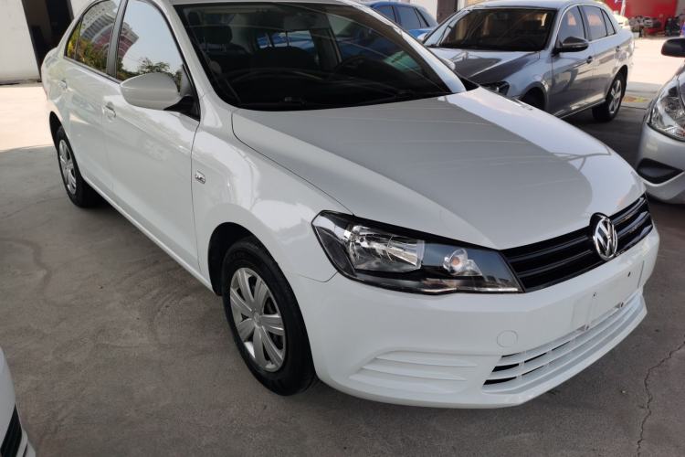 Used Volkswagen Jetta 2015 Value Edition 1.6L Manual Fashionable Style
