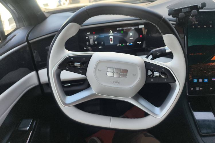 Used Geely Galaxy L7 2024 1.5T 115 km PLUS Dragon Edition