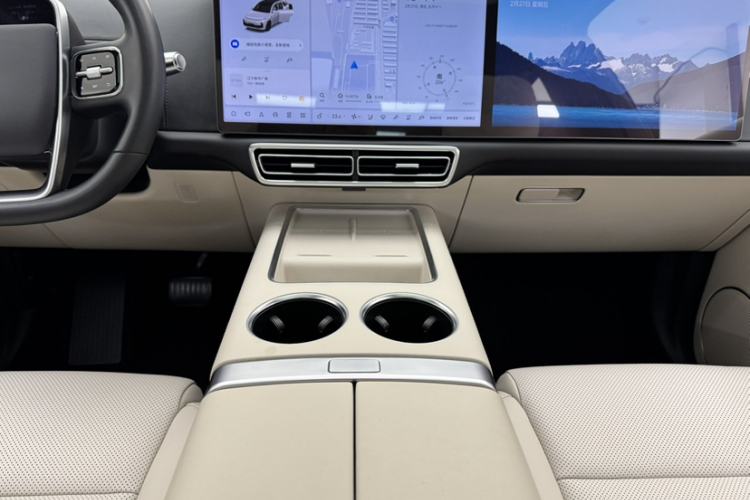 Used Li Auto L7 2023 Pro Model
