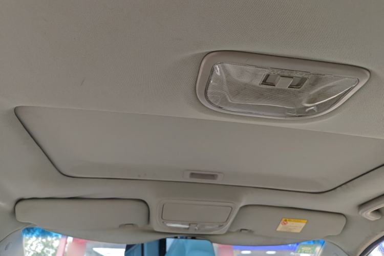 Used Geely Auto Emgrand 2014 Sedan 1.5L CVT Elite Model Headliner