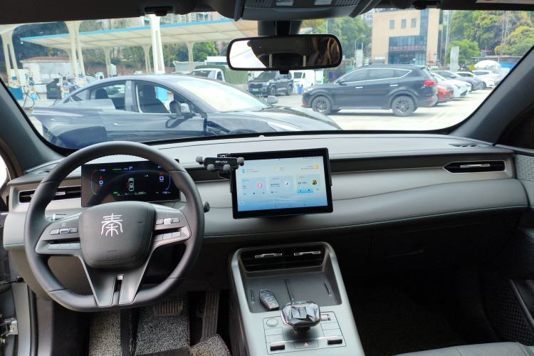 Used BYD Qin PLUS 2025 DM-i Smart Drive 55KM Leading Model