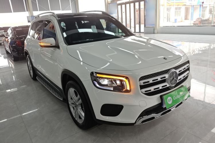 Used Mercedes-Benz GLB 2022 Second Facelift GLB 200 Dynamic Edition Front Right 45 Deg
