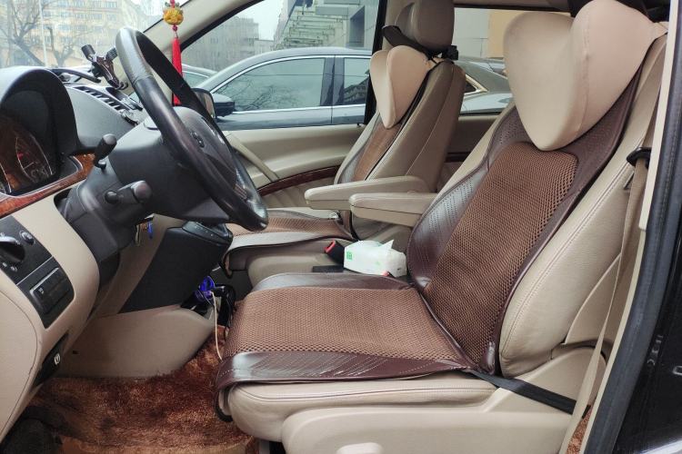 Used Mercedes-Benz Viano 2013 3.0L Navigator Edition