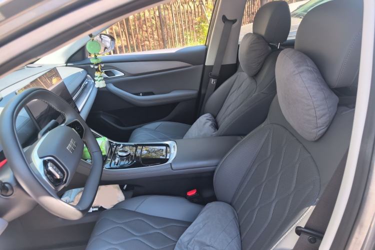 Used Geely Galaxy A7 2025 Model EM-i 70km Launch Edition Left Front Seat