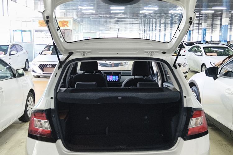 Used Skoda Fabia 2015 1.4L Automatic Front-Drive Model