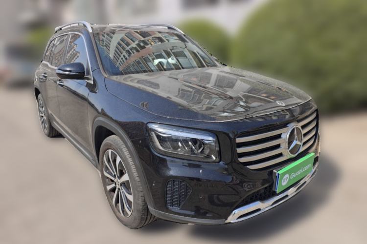 Used Mercedes-Benz GLB 2024 Refresh GLB 220 Fashion Edition Front Right 45 Deg