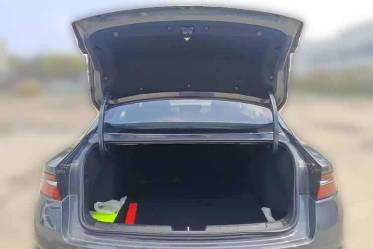 Used Geely Auto Preface 2025 Dongfang Yao 2.0TD Jin Chao Edition Trunk