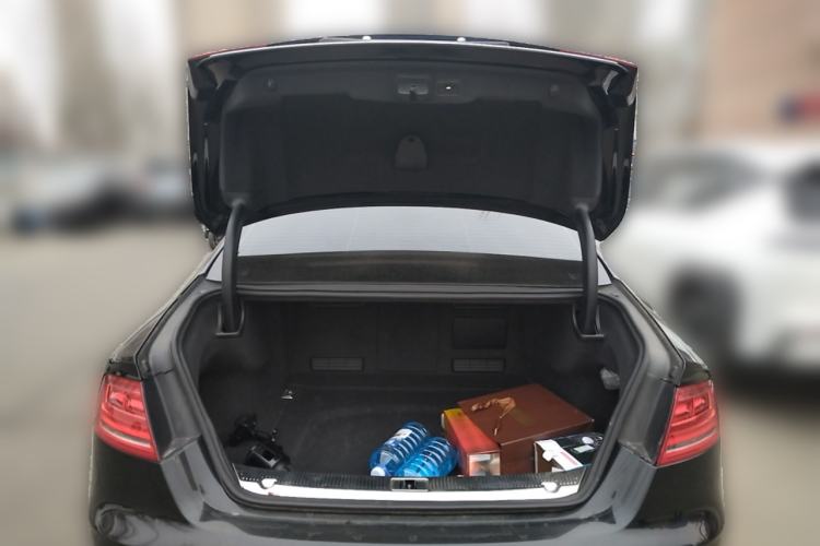 Used Audi A8 2012 A8L 45 TFSI quattro Comfort model
