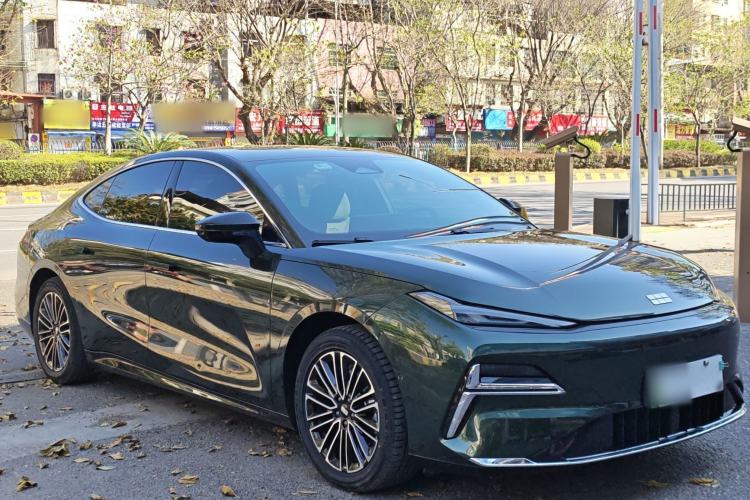 Used Geely Galaxy Galaxy 8 2025 130km EM-i Deluxe Edition