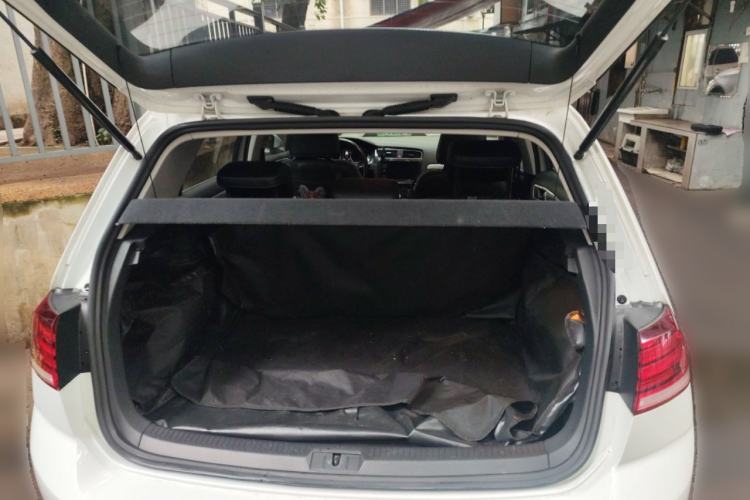 Used Volkswagen Golf Pure Electric 2020 Chari Trunk