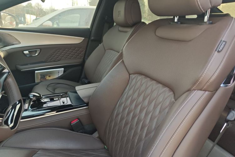 Used BYD Han 2022 EV Genesis Edition 715KM Front-Wheel-Drive Prestige Model
