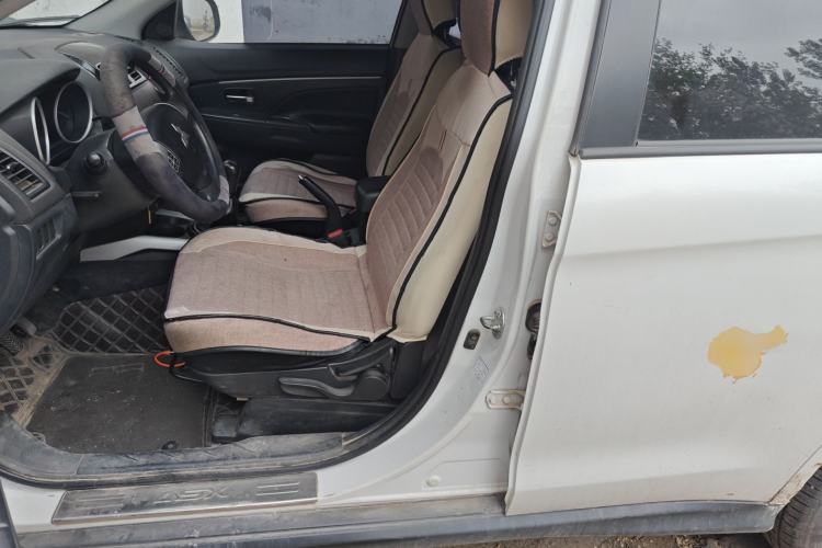 Used Mitsubishi ASX 2016 1.6L Manual Two-Wheel Drive Pioneer Edition Left Front Seat