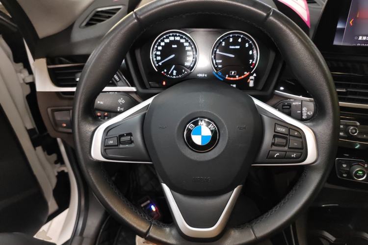 Used BMW X1 2020 sDrive25Li Leading Model
