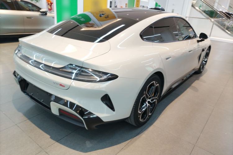 Used Xiaomi Auto SU7 2024 Four-Wheel Drive Ultra-Long Range Advanced Intelligent Driving Max Edition
