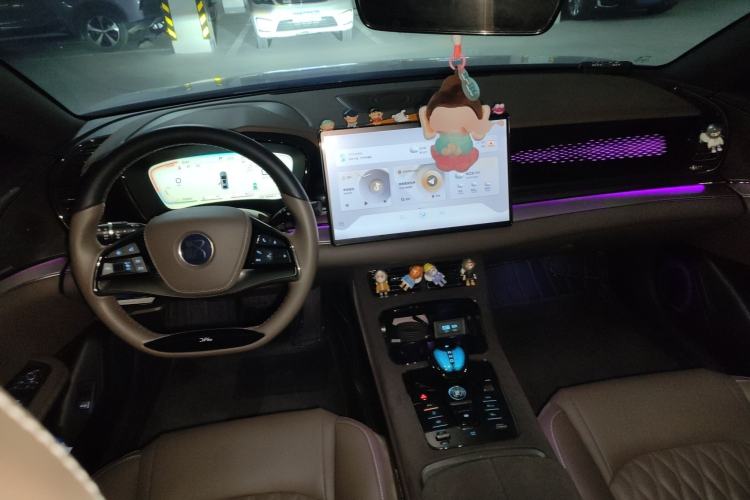 Used BYD Han 2022 DM-i 121KM Prestige Model