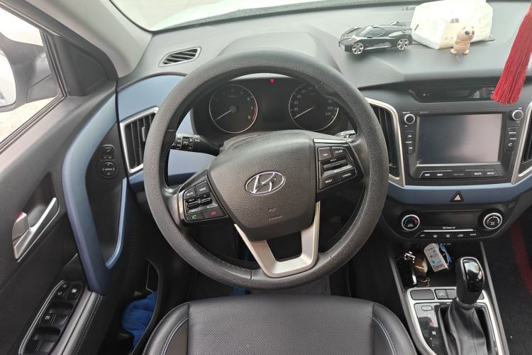Used Hyundai ix25 2015 1.6L Automatic Two-Wheel-Drive Deluxe DLX Model Steering Wheel