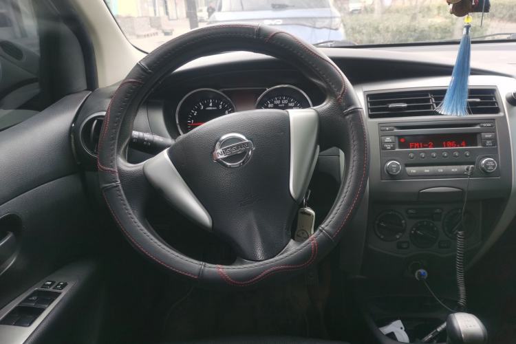 Used Nissan Livina 2013 Jingrui 1.6XL Manual Comfort Edition Steering Wheel