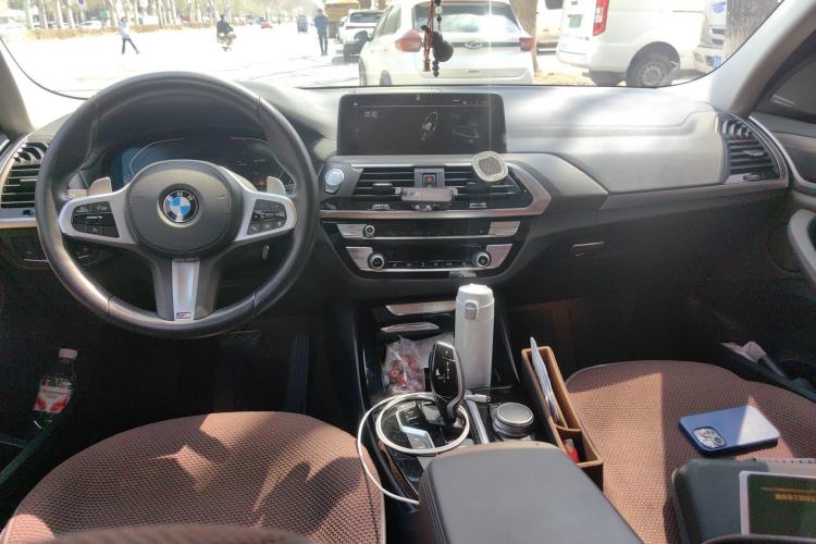 Used BMW X3 2021 xDrive28i M Sport Package Center Console
