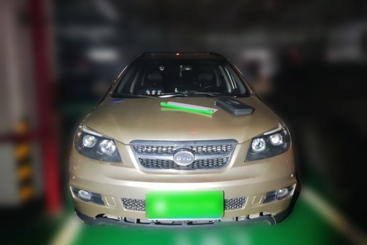 Used BYD S6 2014 2.4L Automatic Prestige 5-Seater