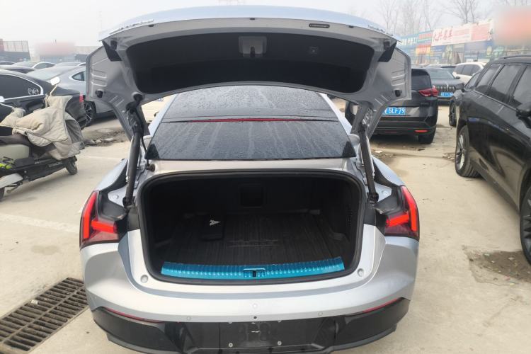 Used NETA S 2022 All-Electric 650 km Four-Wheel Drive Premium Version