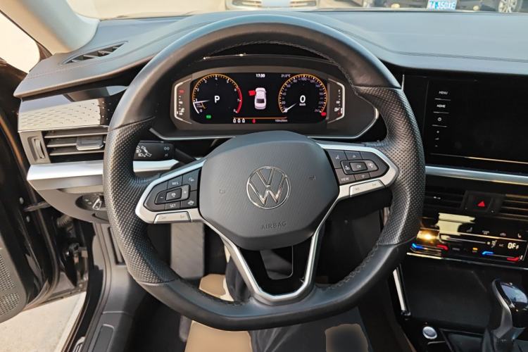 Used Volkswagen Passat 2022 330TSI Elite Edition Custom Version
