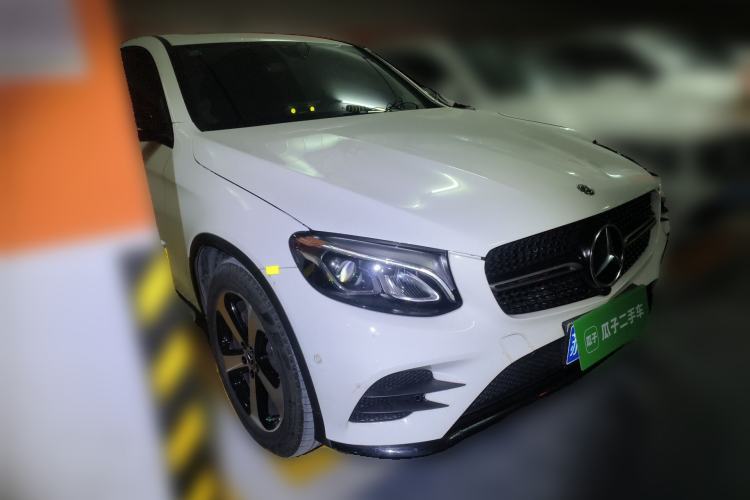 Used Mercedes-Benz GLC Coupe 2019 Facelift GLC 200 4MATIC Coupe SUV Front Right 45 Deg