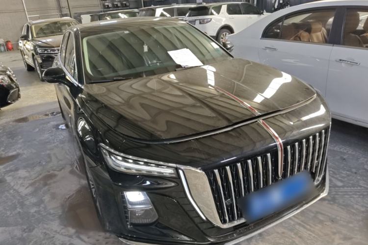 Used Hongqi H5 2024 2.0T Automatic Smart Connect Flagship Edition Front Right 45 Deg