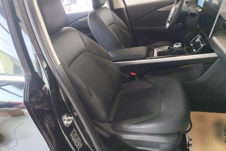 Used Wuling Xingguang 2024 Co-Creation Edition 510 Advanced Model