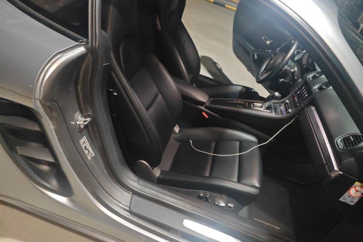 Used Porsche 718 2018 Cayman 2.0T Left Rear Seat