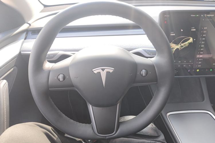 Used Tesla Model Y 2024 Rear-Wheel-Drive Version
