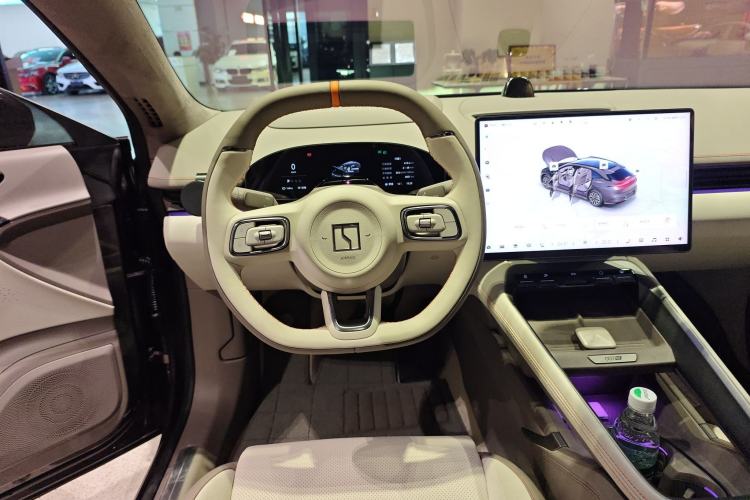 Used Zeekr 007GT 2025 Long-Range All-Wheel-Drive Intelligent Driving Version 100 kWh Steering Wheel