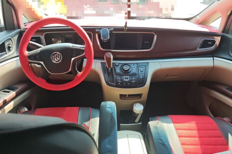 Used Buick GL8 2018 28T Luxury Model China VI Standard Center Console