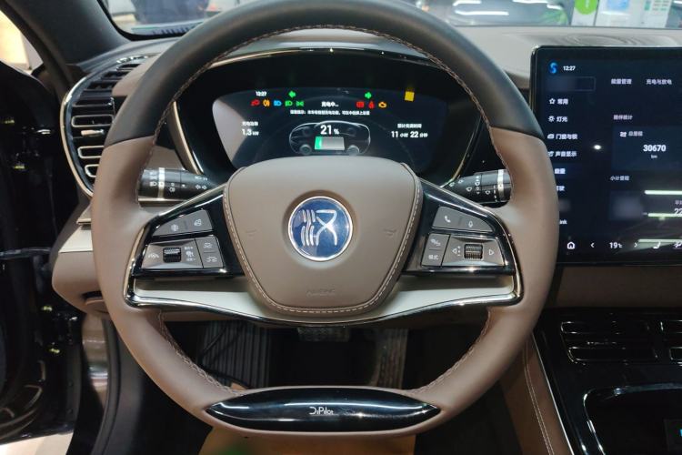 Used BYD Han 2025 DM-i 125KM Prestige Model
