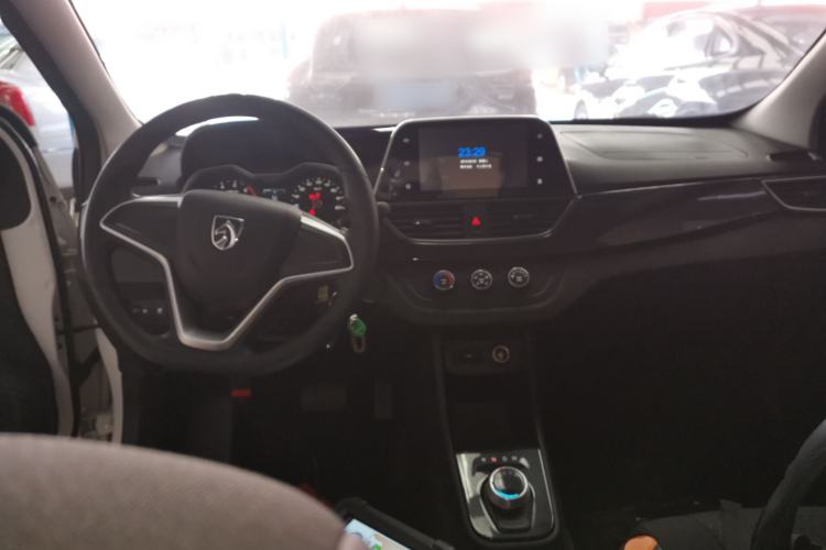 Used Baojun 310 2017 1.5L Automatic Fashion Model
