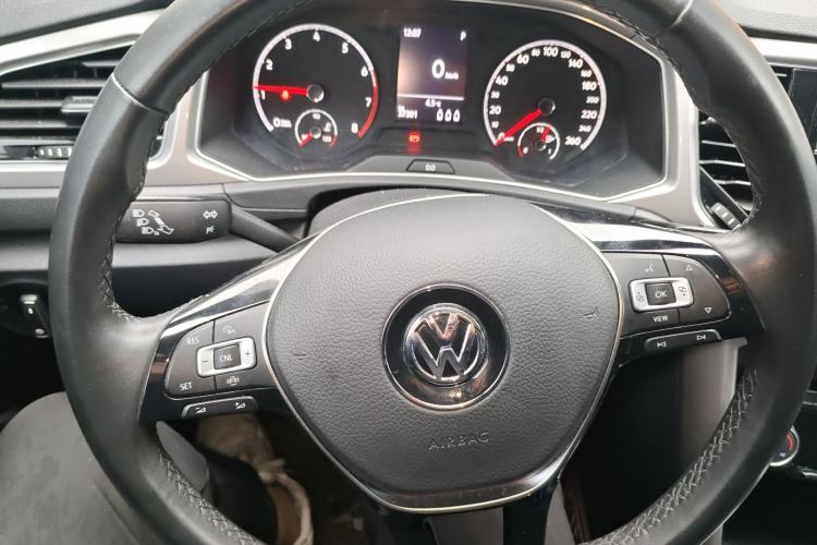 Used Volkswagen T-ROC 2020 230TSI DSG Two-Wheel Drive Advanced Version