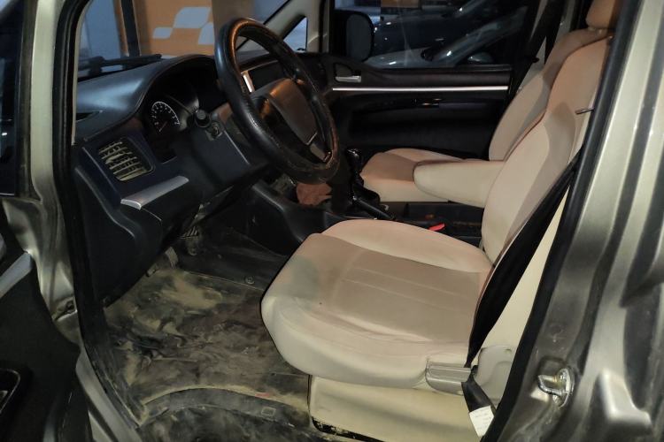 Used FORTHING Lingzhi 2022 M5L 2.0L Utility Model 7 Seats Left Front Seat