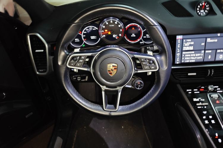 Used Porsche Cayenne 2019 Cayenne Coupé 3.0T Steering Wheel